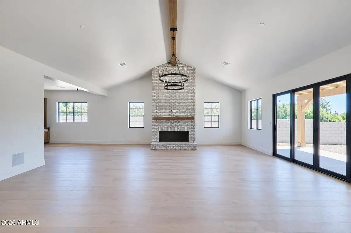 3913 E Campbell Avenue, Phoenix, AZ 85018 - #1