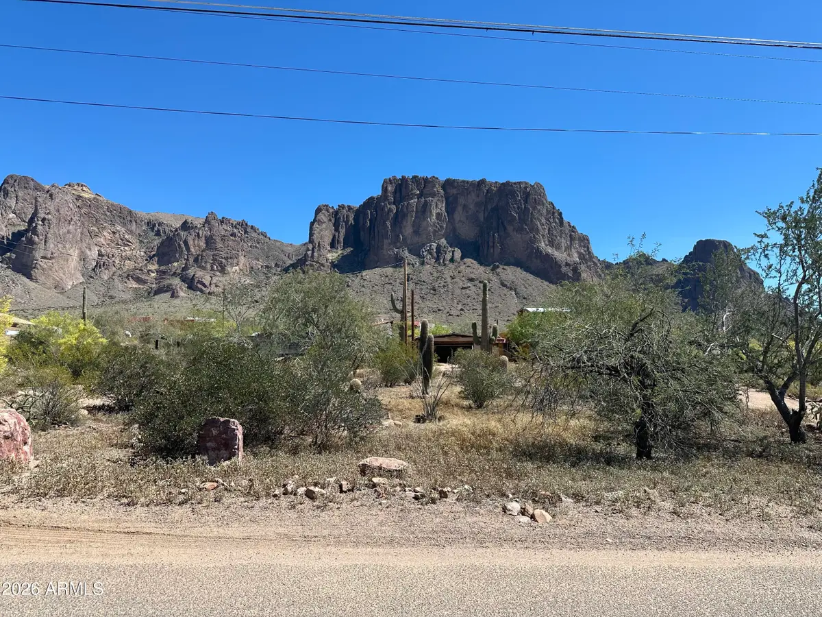 2635 N Prospectors Road, Apache Junction, AZ 85119 - #1