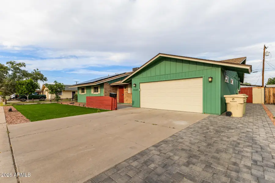 8103 N 56th Avenue, Glendale, AZ 85302 - #3