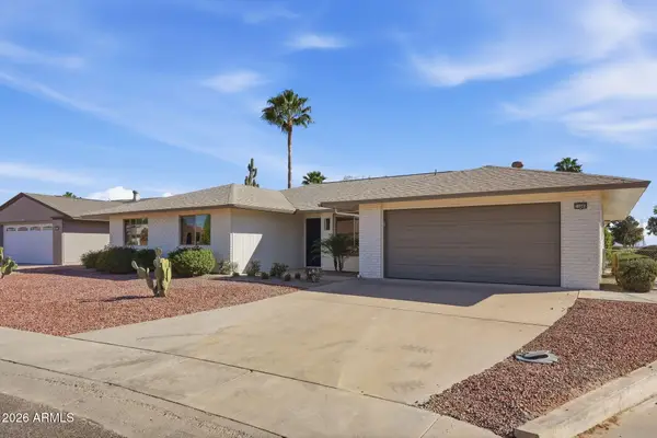 11049 W Crestbrook Drive, Sun City, AZ 85351