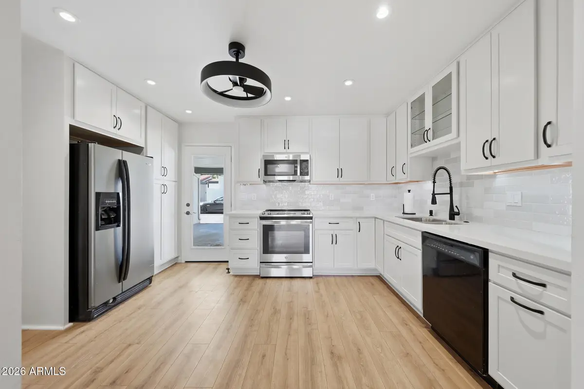 2847 N 49th Place, Phoenix, AZ 85008 - #1