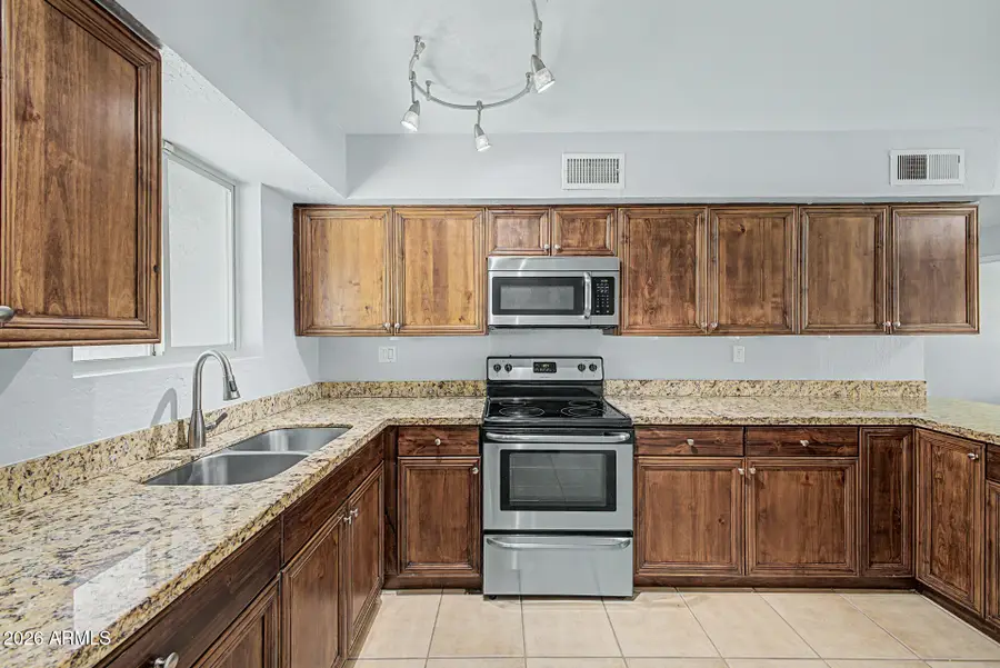 5244 W Sanna Street, Glendale, AZ 85302 - #2