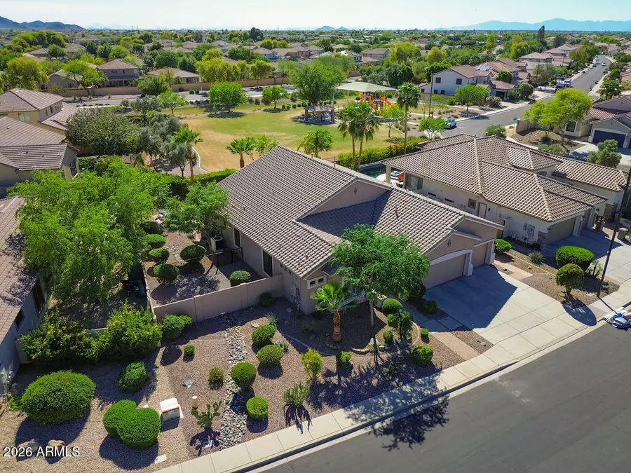 6738 S Rachael Way, Gilbert, AZ 85298 - #2