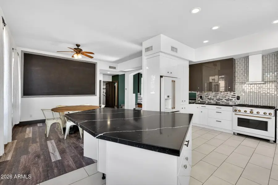 6932 E Pearl Street, Mesa, AZ 85207 - #2