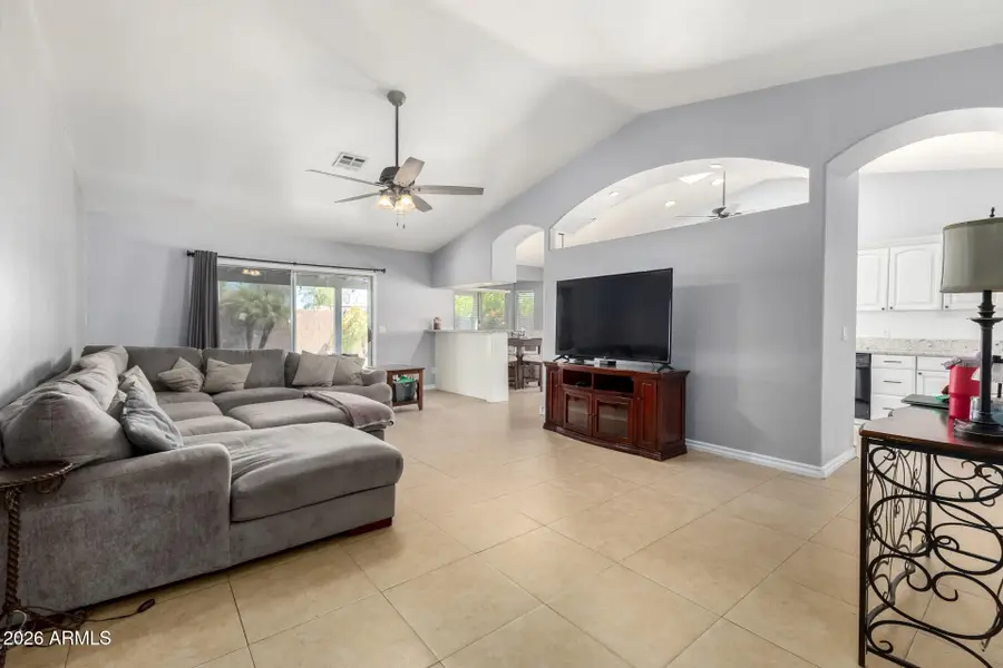 735 S Winthrop Circle, Mesa, AZ 85204 - #2