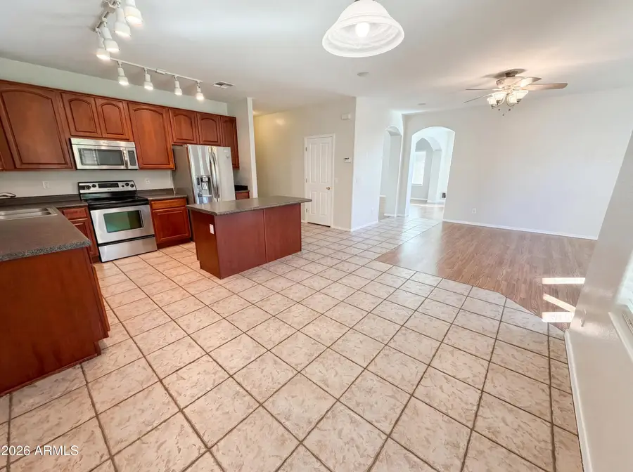 16131 W Port Royale Lane, Surprise, AZ 85379 - #2