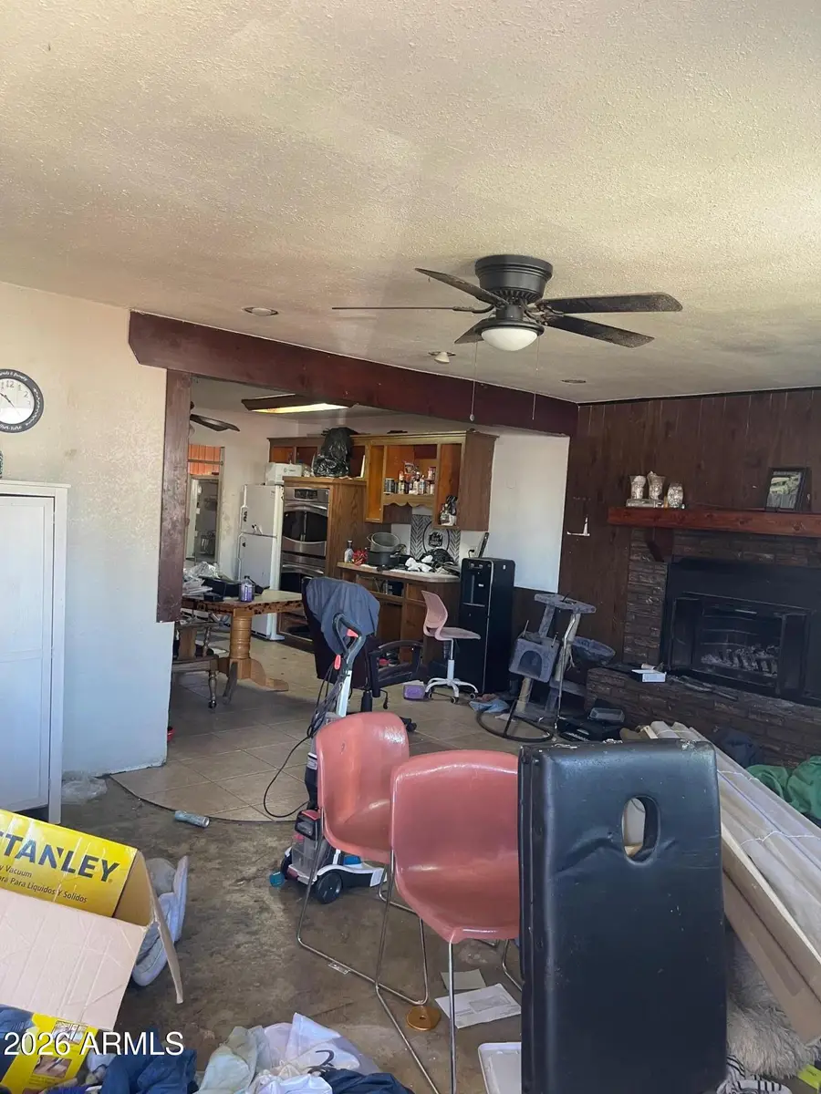 3401 W Saint Moritz Lane, Phoenix, AZ 85053 - #2