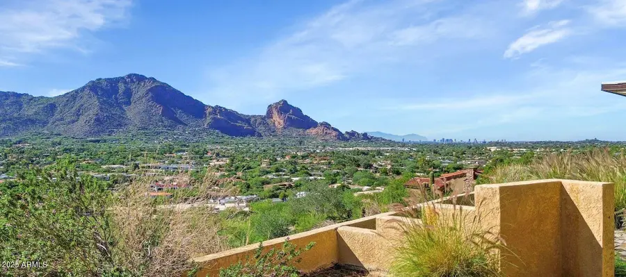 7040 N Invergordon Road, Paradise Valley, AZ 85253 - #2