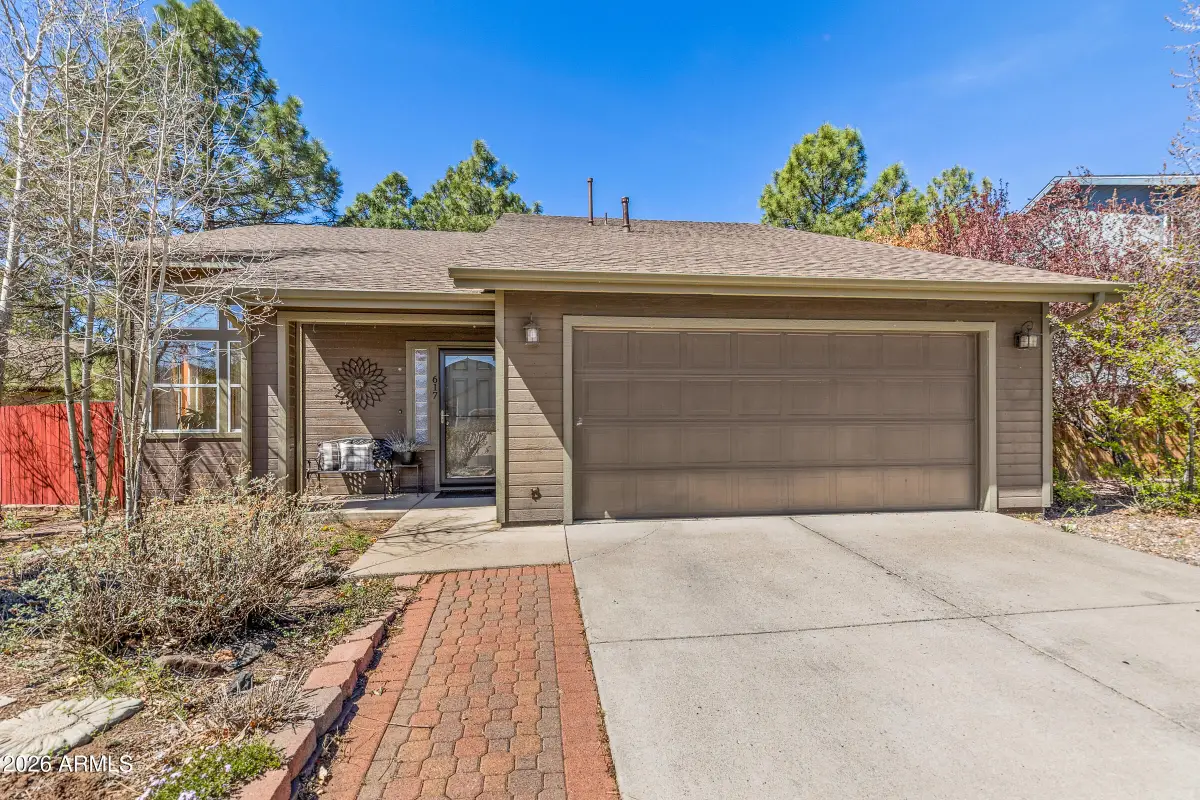 617 N Locust Drive, Flagstaff, AZ 86001 - #1