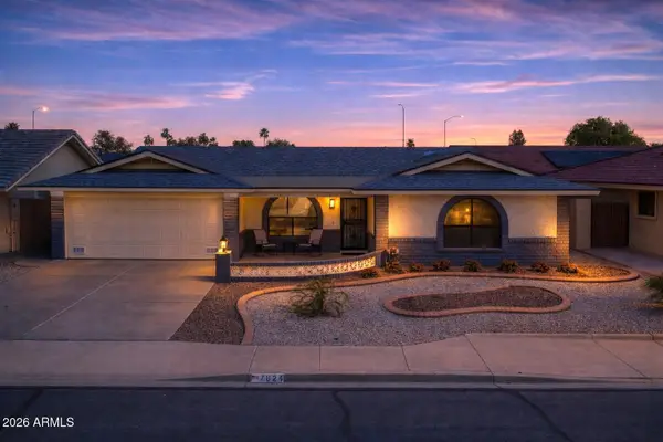 7824 E Navarro Avenue, Mesa, AZ 85209