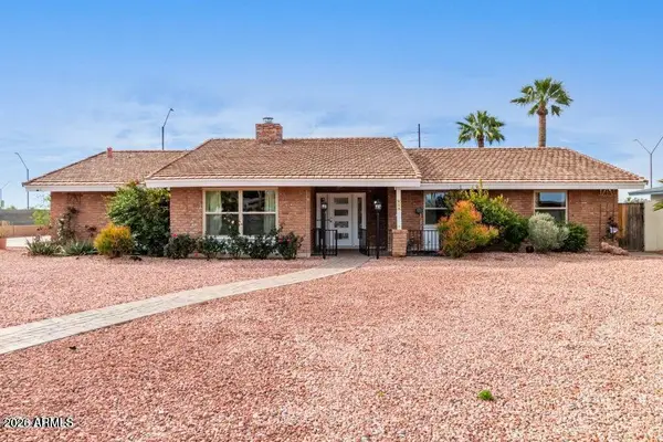 956 Castillo Drive E, Litchfield Park, AZ 85340