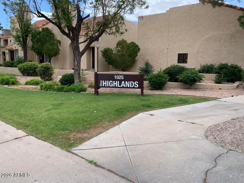 1025 E Highland Avenue #32, Phoenix, AZ 85014 - #3
