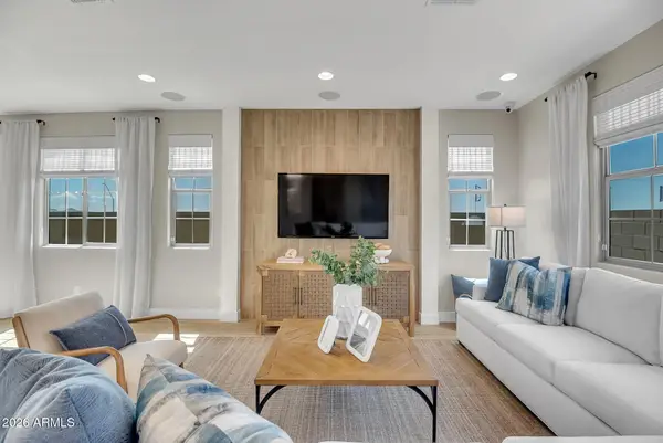 43230 N Hinoki Street, San Tan Valley, AZ 85140