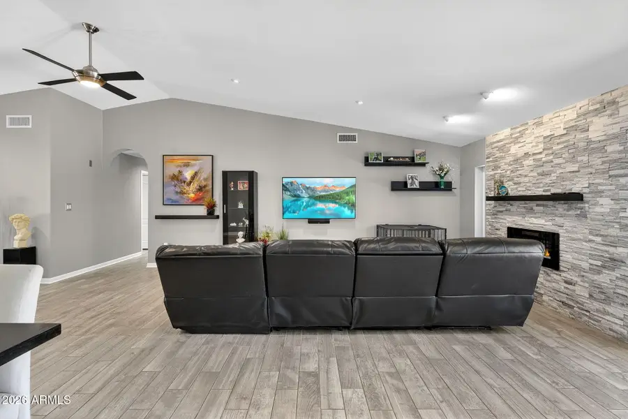 2249 E Mercer Lane, Phoenix, AZ 85028 - #3