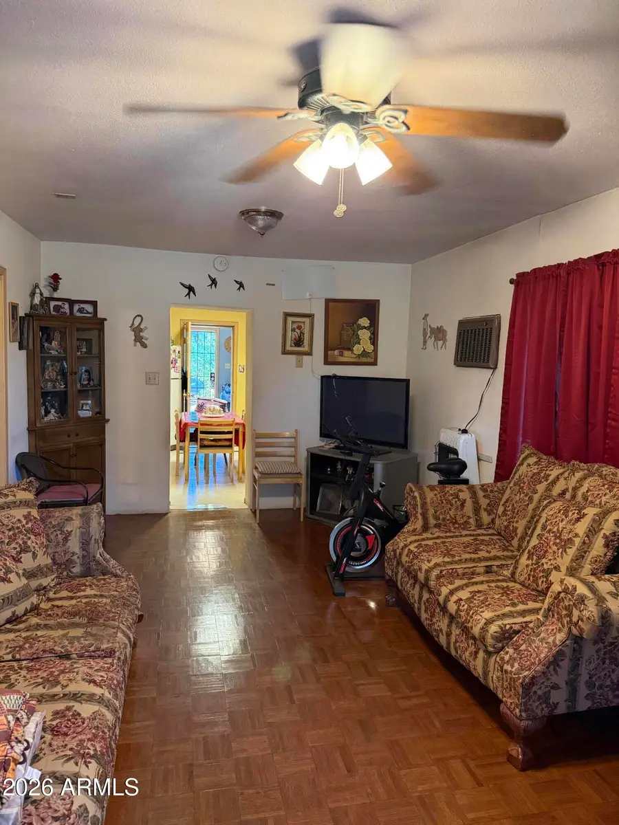912 E 19th Street E, Douglas, AZ 85607 - #2