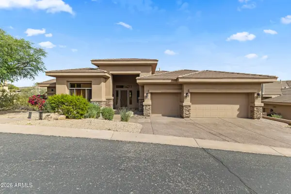 415 E Desert Wind Drive, Phoenix, AZ 85048