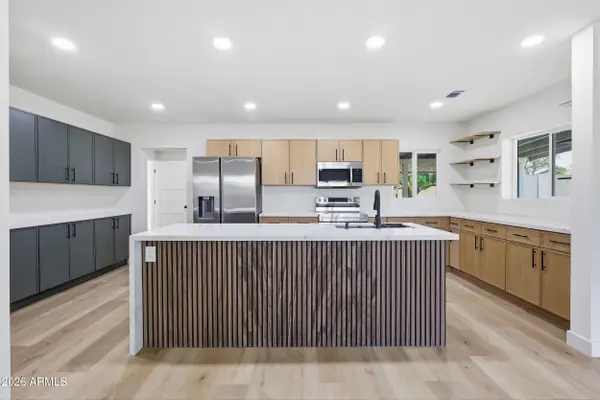 3144 N 34th Street, Phoenix, AZ 85018