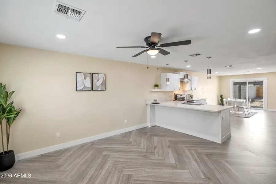 5050 N 41st Drive, Phoenix, AZ 85019 - #3