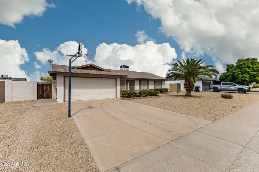 7926 W Shangri La Road, Peoria, AZ 85345 - #3