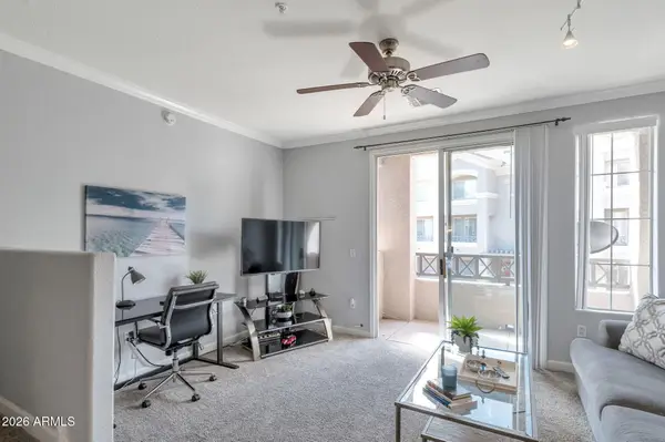 4455 E Paradise Village Parkway S #1052, Phoenix, AZ 85032