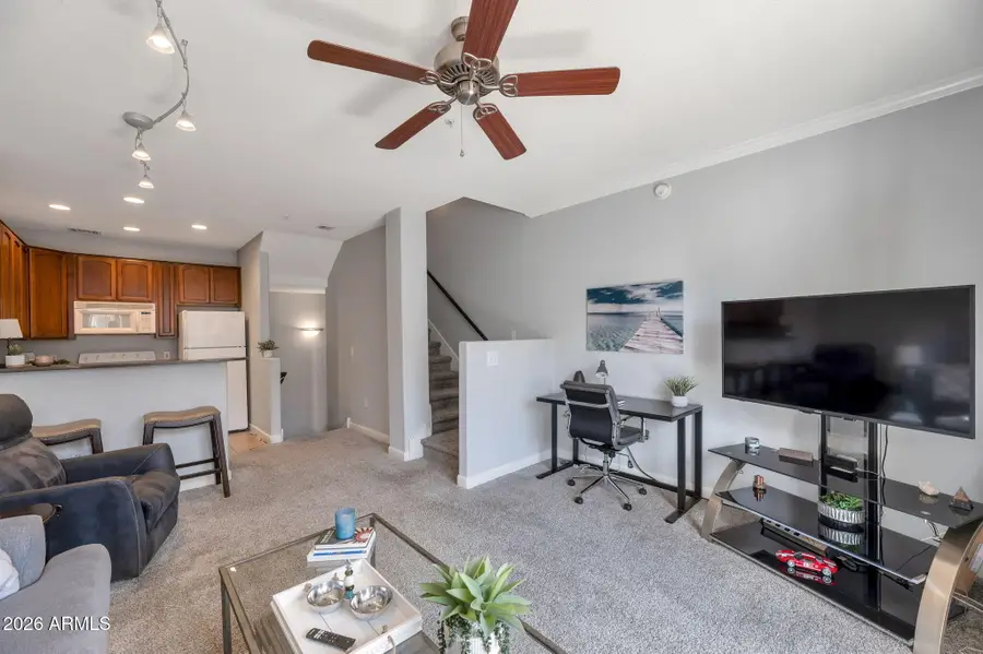 4455 E Paradise Village Parkway S #1052, Phoenix, AZ 85032 - #3