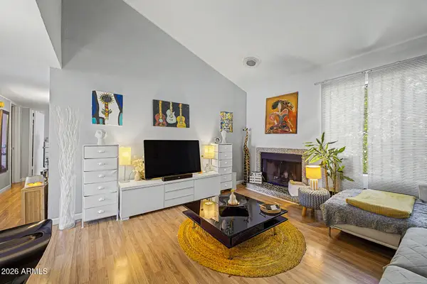 720 E Alice Avenue #206, Phoenix, AZ 85020