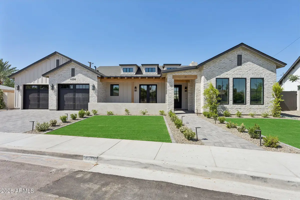 4206 E Whitton Avenue, Phoenix, AZ 85018 - #1