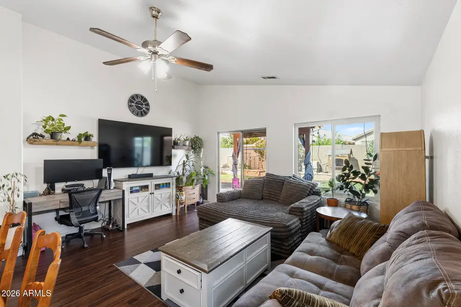 7415 N 68th Drive, Glendale, AZ 85303 - #2