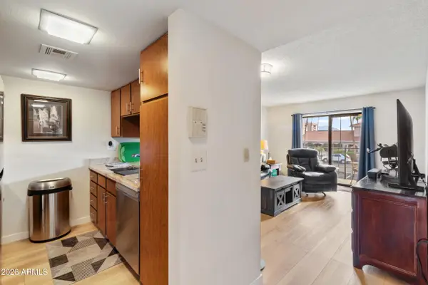 3033 E Devonshire Avenue #2009, Phoenix, AZ 85016