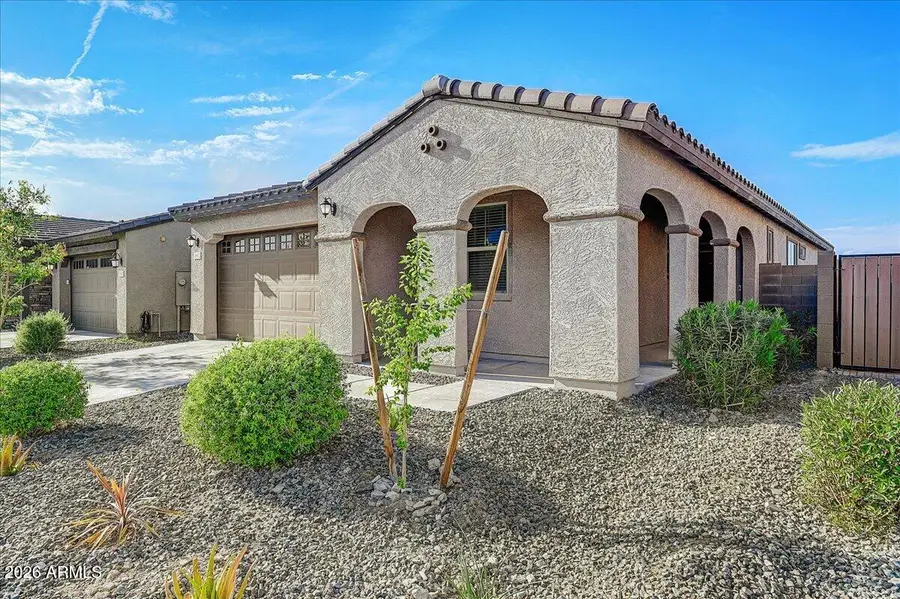 1642 W Monte Way, Phoenix, AZ 85041 - #2