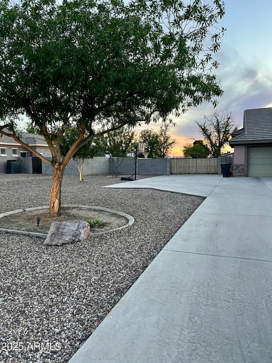 2370 N 52nd Avenue, Central, AZ 85531 - #2