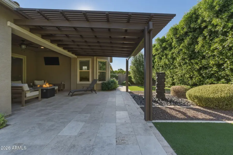 1104 E Knightsbridge Way, Gilbert, AZ 85297 - #2