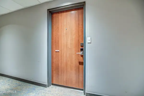 207 W Clarendon Avenue #H16, Phoenix, AZ 85013