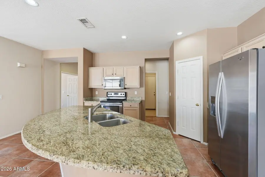 6804 W Bronco Trail, Peoria, AZ 85383 - #3