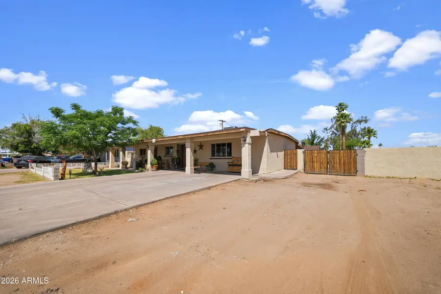 3902 W Monte Vista Road, Phoenix, AZ 85009 - #2