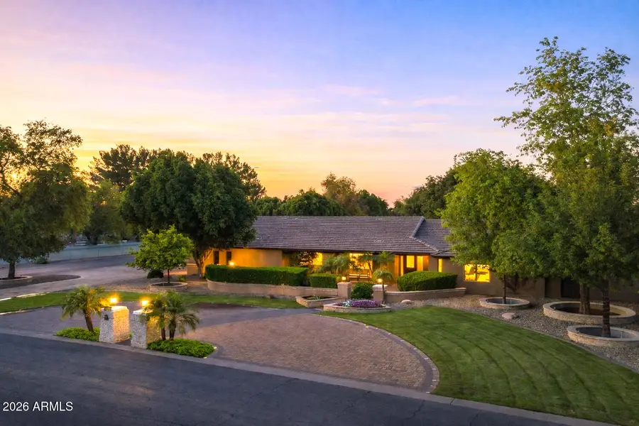 4106 E Fairview Circle, Mesa, AZ 85206 - #2