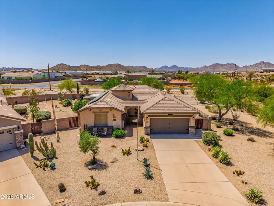 1197 W Desert Lily Drive, San Tan Valley, AZ 85143 - #2