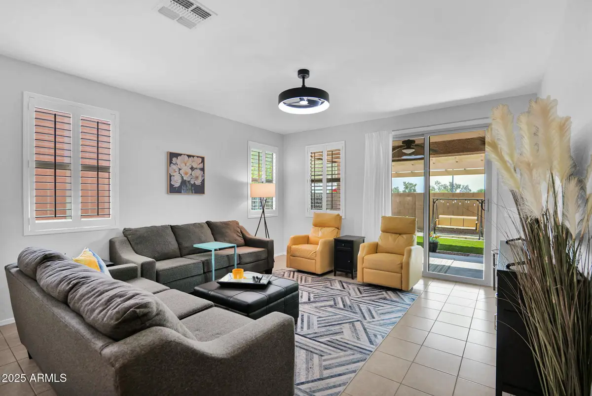 455 N Rainbow Way, Casa Grande, AZ 85194 - #1