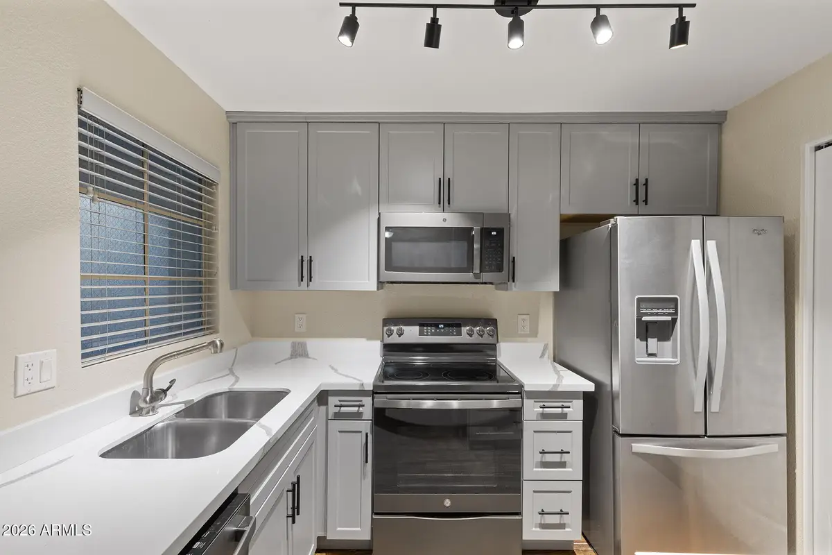 1880 E Morten Avenue #102, Phoenix, AZ 85020 - #1