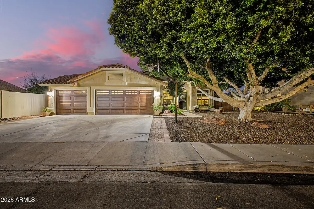 5424 W Tonto Road, Glendale, AZ 85308 - #1