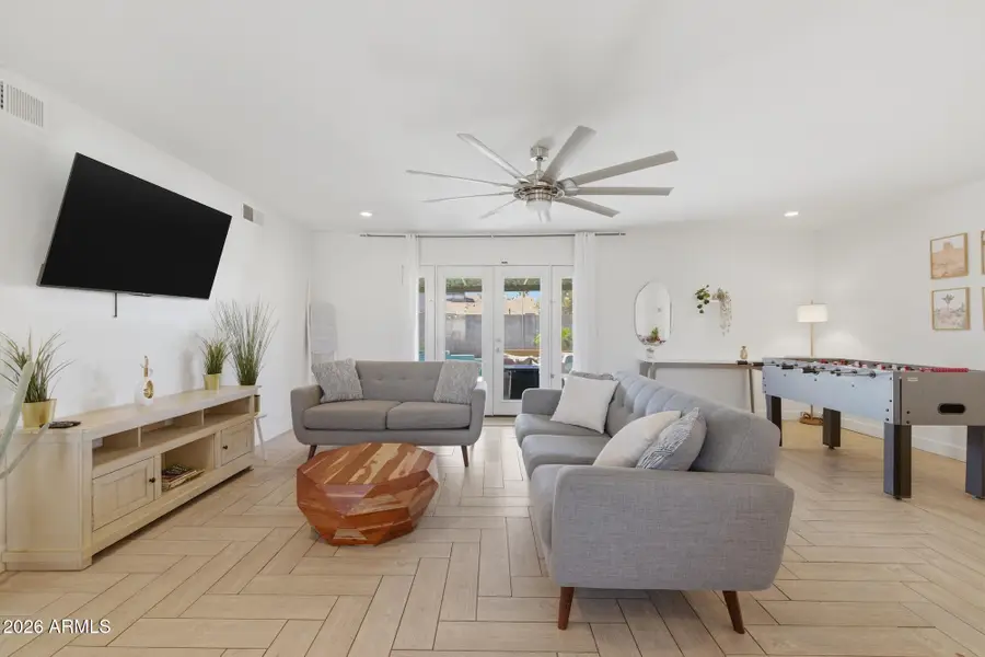 915 W Loughlin Drive, Chandler, AZ 85225 - #3