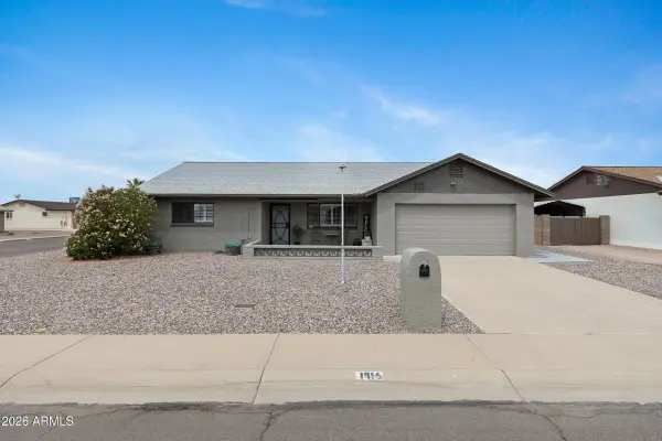 1916 W 15th Avenue, Apache Junction, AZ 85120