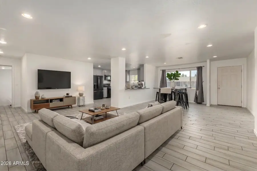 136 E Palmcroft Drive, Tempe, AZ 85282 - #3