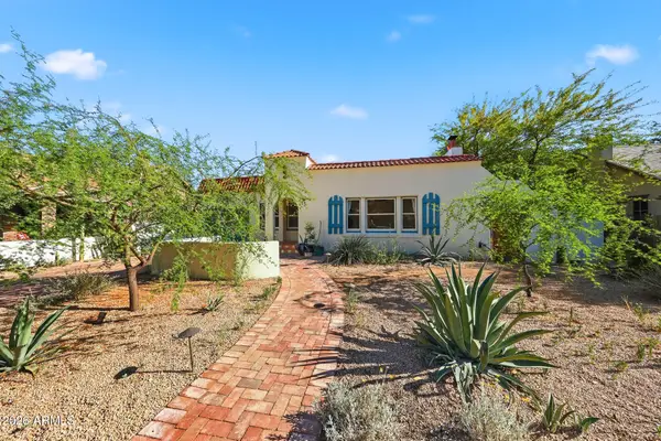 1555 E Cheery Lynn Road, Phoenix, AZ 85014