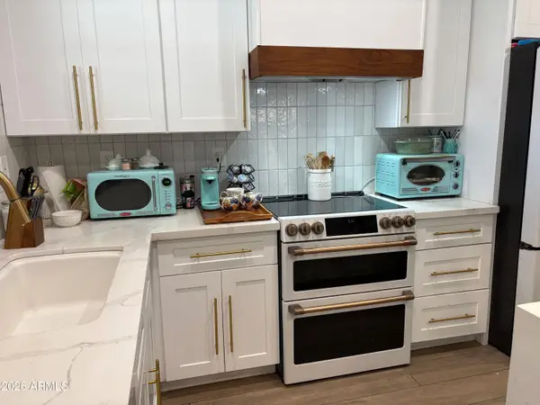 45 W Vogel Avenue, Phoenix, AZ 85021