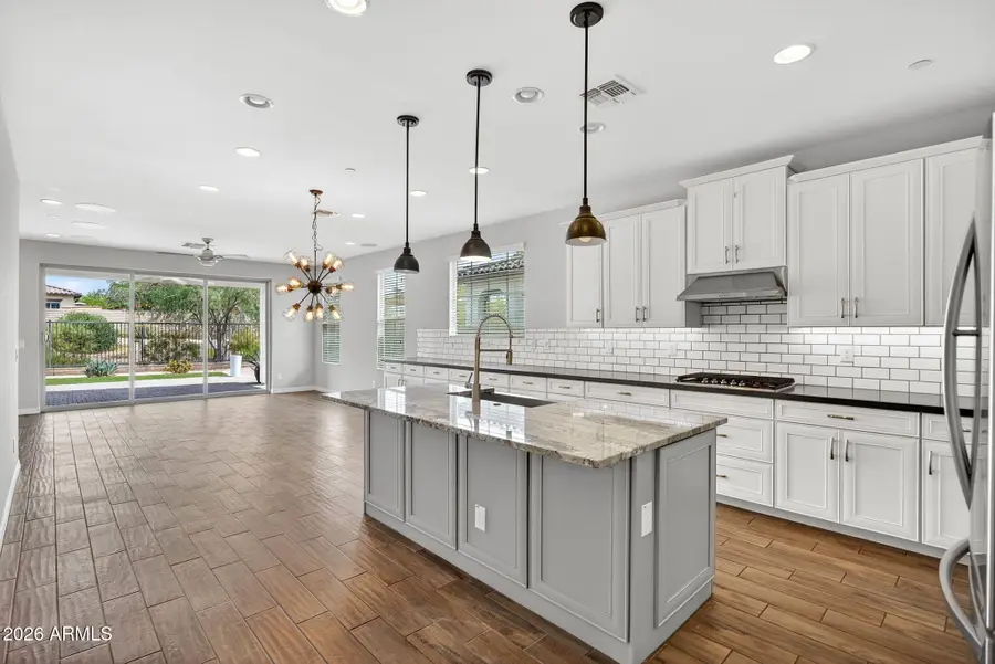 12124 W Peak View Road, Peoria, AZ 85383 - #2