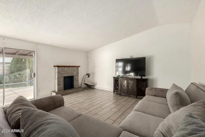 8001 W College Drive, Phoenix, AZ 85033 - #2