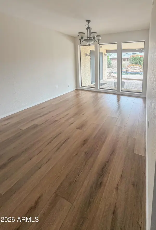 5115 W Mercer Lane, Glendale, AZ 85304