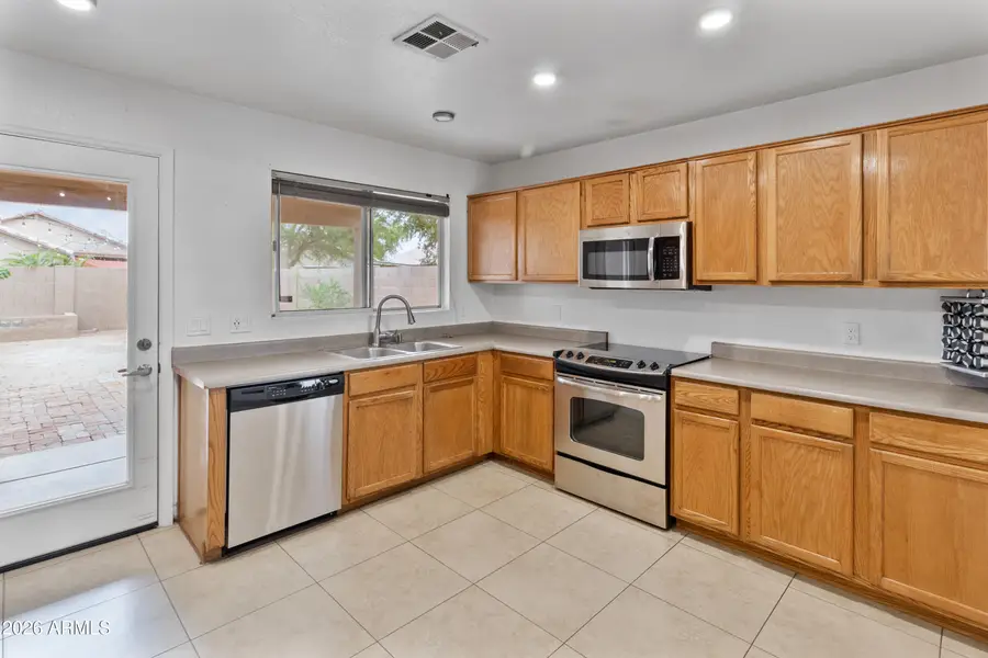 4130 W Cactus Wren Drive, Phoenix, AZ 85051 - #3