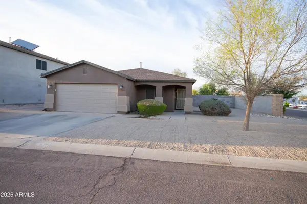 1204 E Silversmith Trail, San Tan Valley, AZ 85143